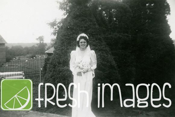 1944-9 Elvira Lloyd Wedding 4