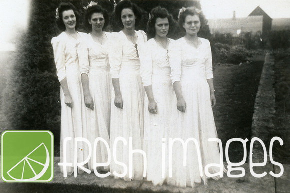 1944-9 Elvira Lloyd Wedding Girls
